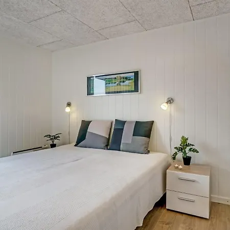 Cholena - 700m From The Sea In Ne Jutland By Interhome Prázdninový dům