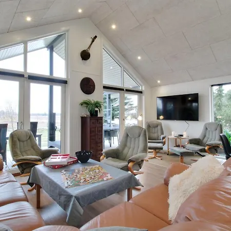 Cholena - 700m From The Sea By Interhome